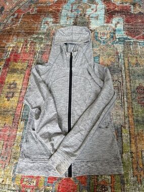Lululemon Athletica | Light Heather Grey Scuba Hoodie Sweatshirt | Size 8